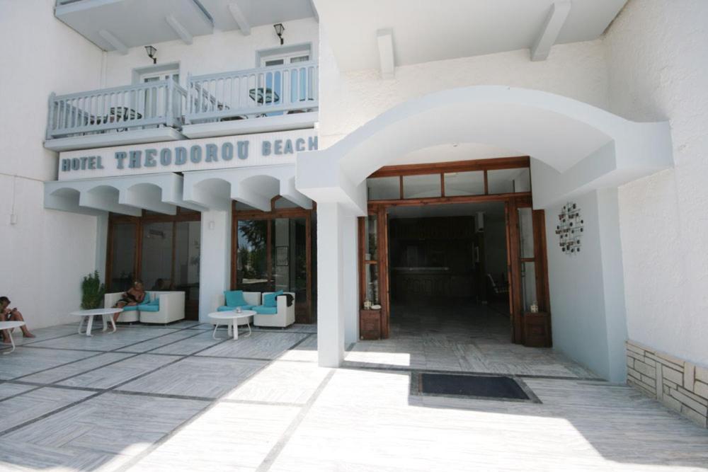 Theodorou Beach Hotel Apartments Псалиди Екстериор снимка