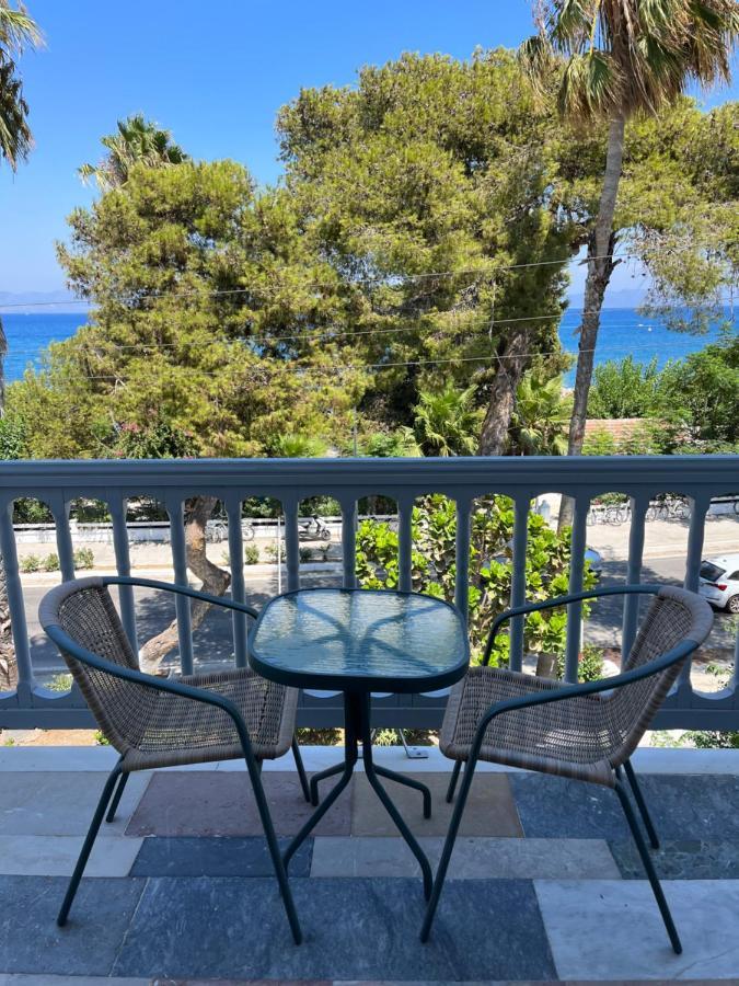 Theodorou Beach Hotel Apartments Псалиди Екстериор снимка