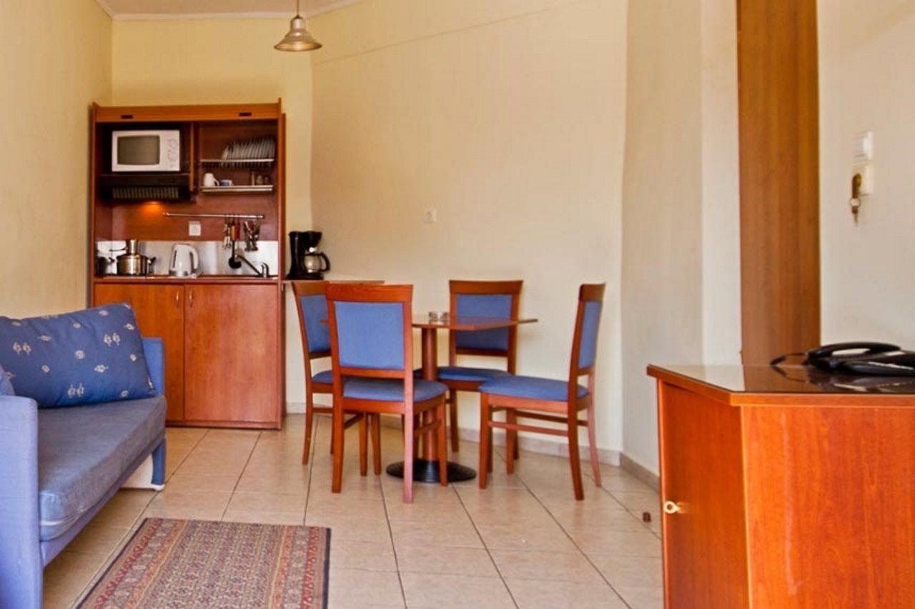 Theodorou Beach Hotel Apartments Псалиди Екстериор снимка