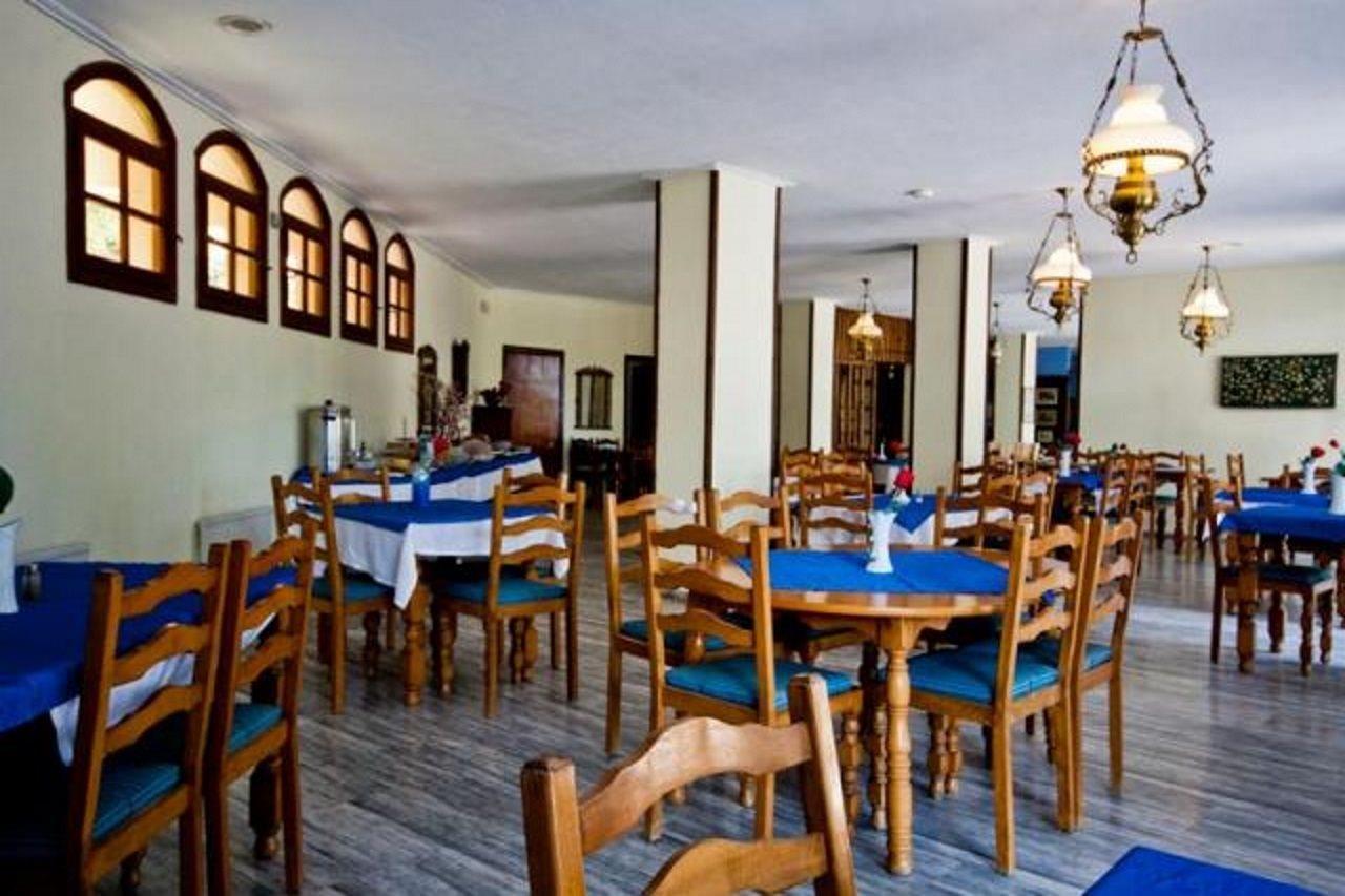 Theodorou Beach Hotel Apartments Псалиди Екстериор снимка